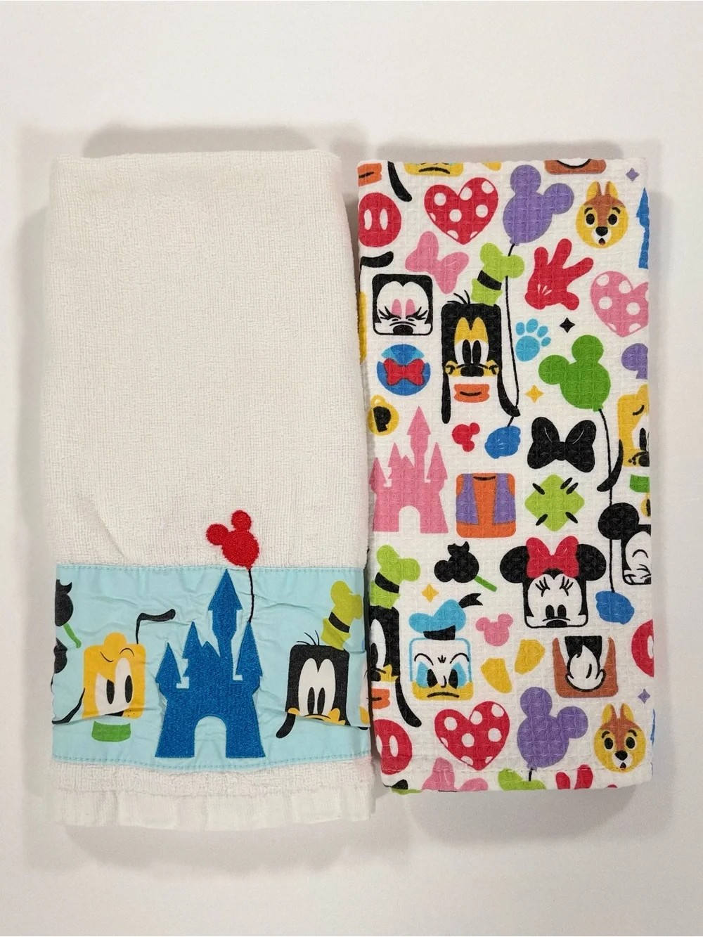 Disney Parks Kitchen Towels Lot Mickey Mouse Glove Spicy Emoji Castle Dish Cloth